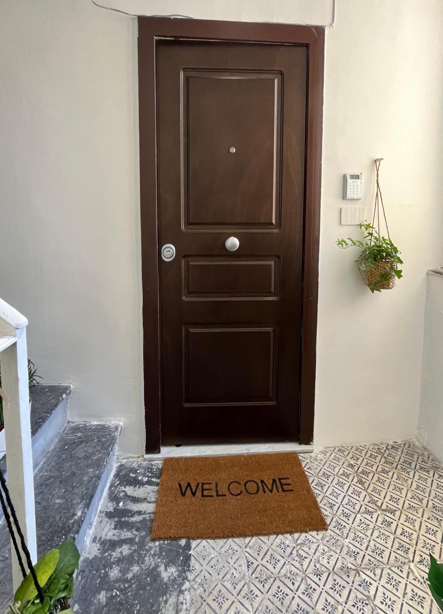 Gramsci 16 Hotel Napoli Bagian luar foto